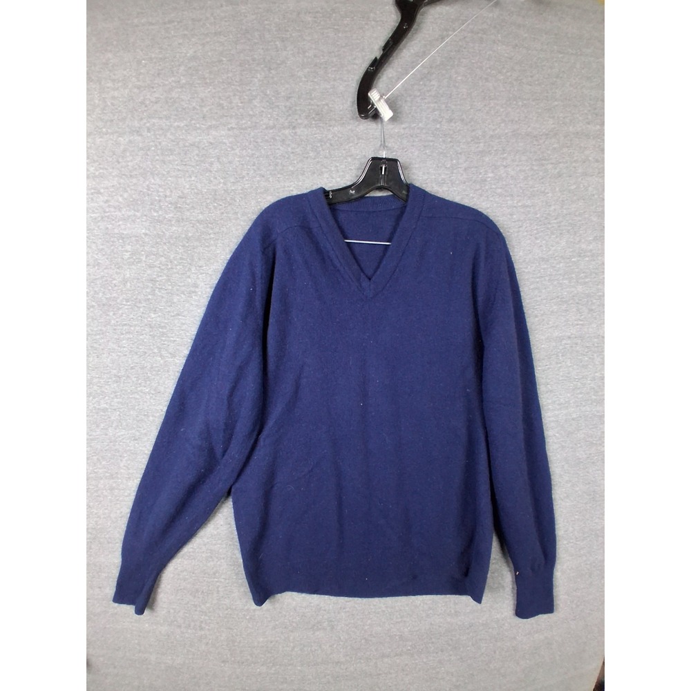 Mens Sweater Large Blue Wool V Neck Pullover Soft Cozy Cabincore Holiday